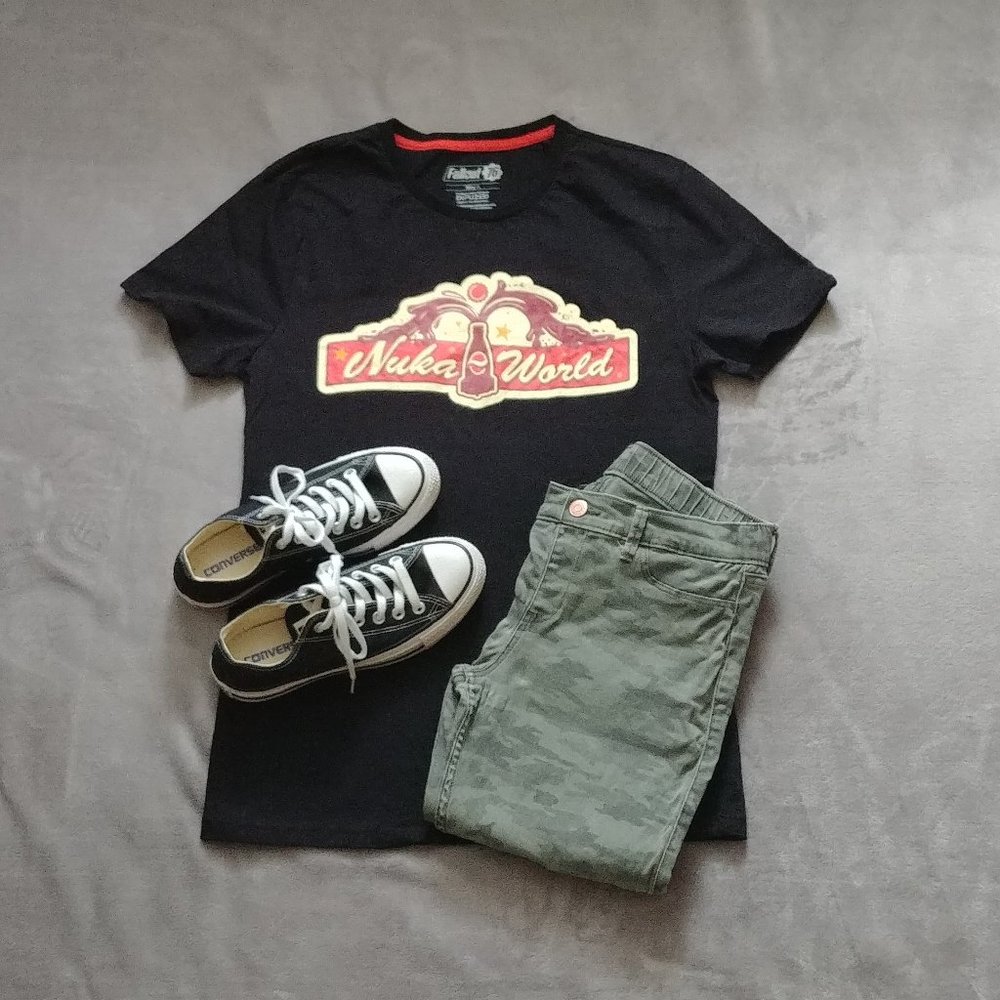 🌈2/$25: Nuka World Tee for HER